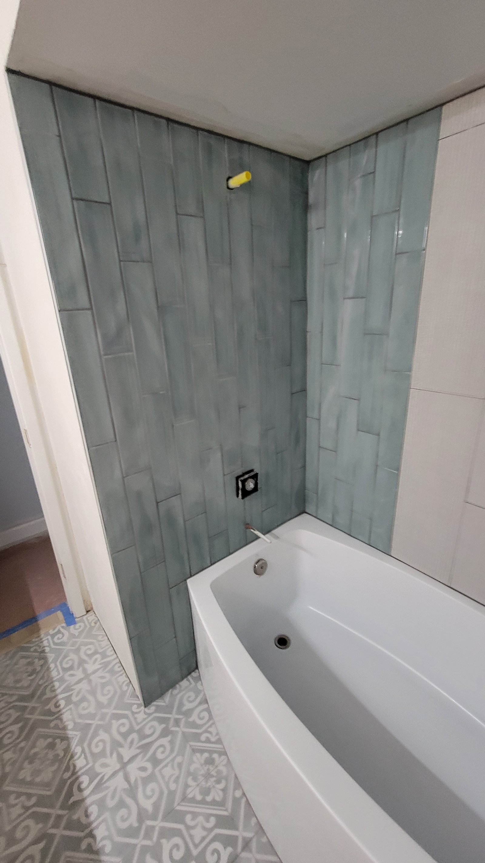 Tub surround tile installation Tucson AZ